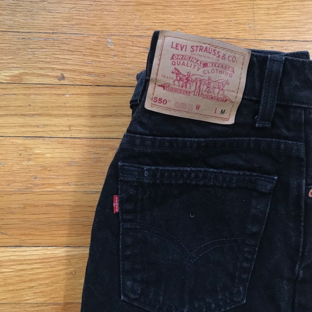 Vintage High Waisted Levi’s 550 Jeans